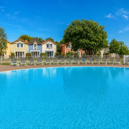Joli Vue Golf - Résidence Le Club - 4 Personnes